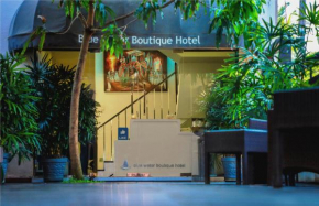 Гостиница Blue Water Boutique Hotel  Negombo